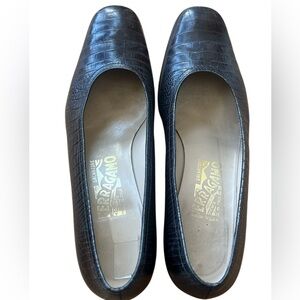Salvatore Ferragamo black pumps size 8 1/2